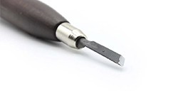 REIG WOODCARVING GOUGE WITH WOODEN HANDLE - V SHAPED - 6.5 MM SPAN