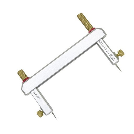 NT CUTTER C-700GP TAGLIERINA A COMPASSO PER CERCHI E LINEE PARALLELE