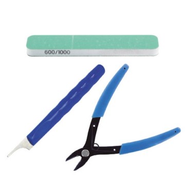 VALLEJO SET D'OUTILS DE BASE POUR MODÉLISME EN PLASTIQUE