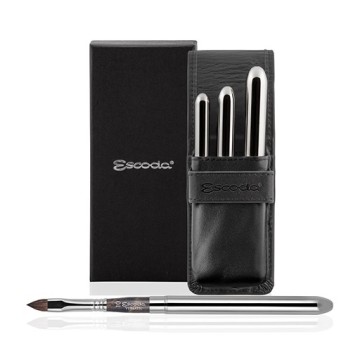 ESCODA ASTUCCIO IN SIMILPELLE NERA CON 3 PENNELLI TASCABILI ARGENTATI VERSÁTIL SERIE 1260