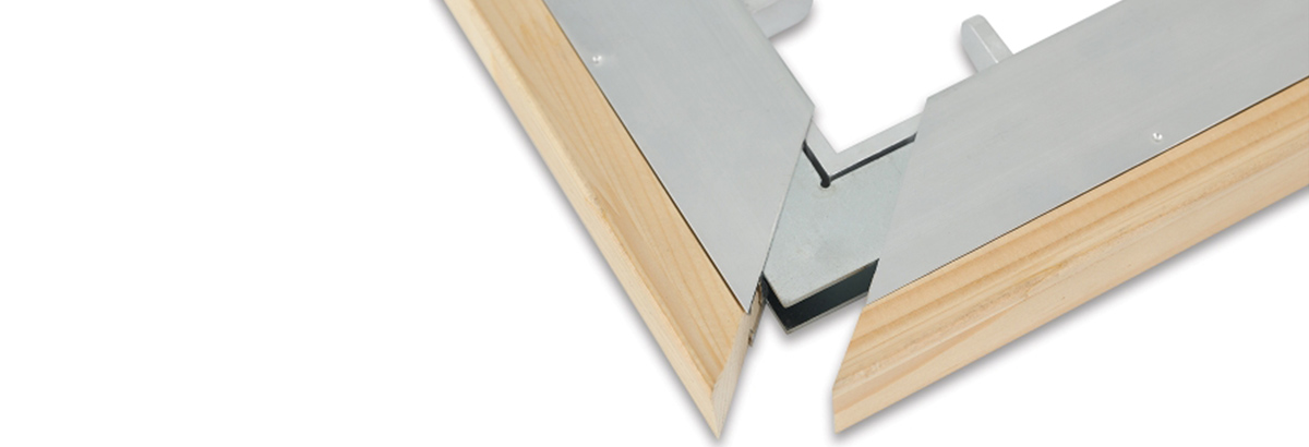 Aluminium & Wood Stretcher Bars