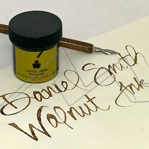 DANIEL SMITH WALNUT INK FOR DRAWING AND CALLIGRAPHY