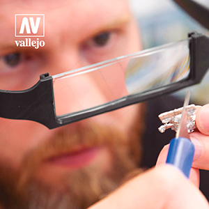 VALLEJO LIGHTWEIGHT HEADBAND MAGNIFIER WITH 4 LENSES