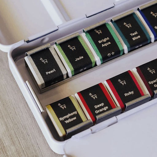 ETCHR PEARLESCENT WATERCOLOURS VERSATILE SET 12 HALBE NÄPFCHEN AQUARELLFARBE IM METALLKASTEN